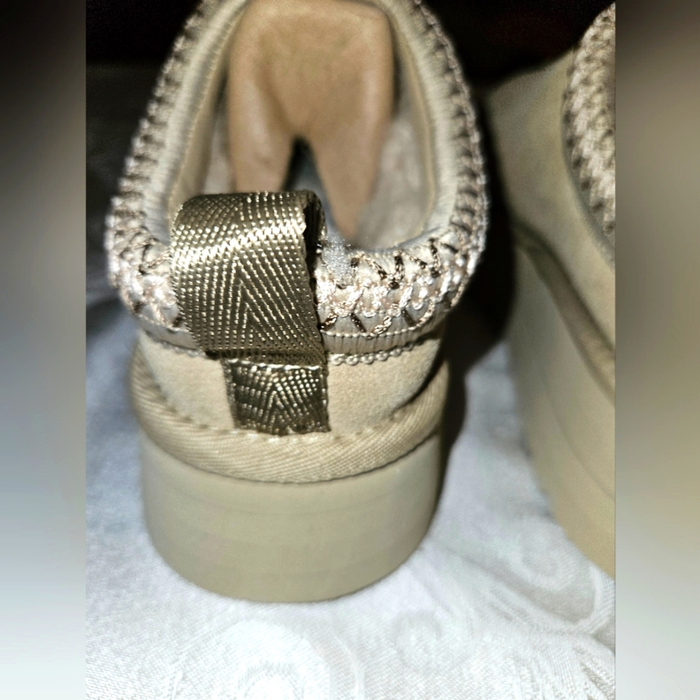 Women's size 9 (EU 40) Ugg slippers Tasman with platform heel - BRAND NEW! - Picture 2 of 7